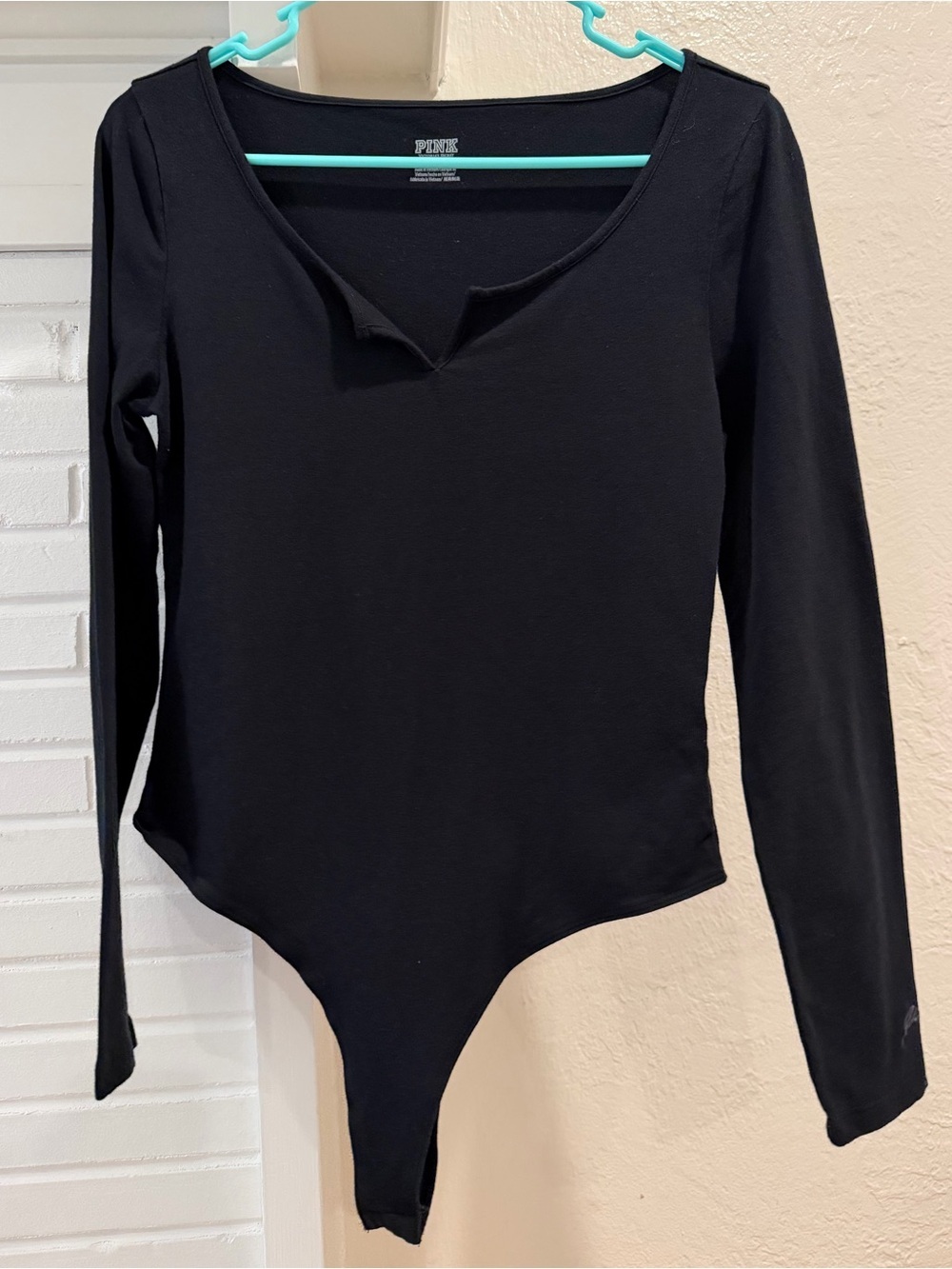 PINK Victoria's Secret Black Long-Sleeve V-Neck Bodysuit Size Medium Feminine